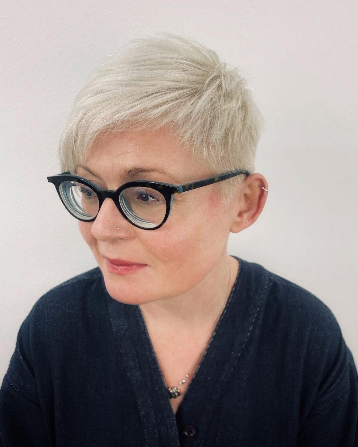 Layer Side Swept Bangs With Short White Pixie