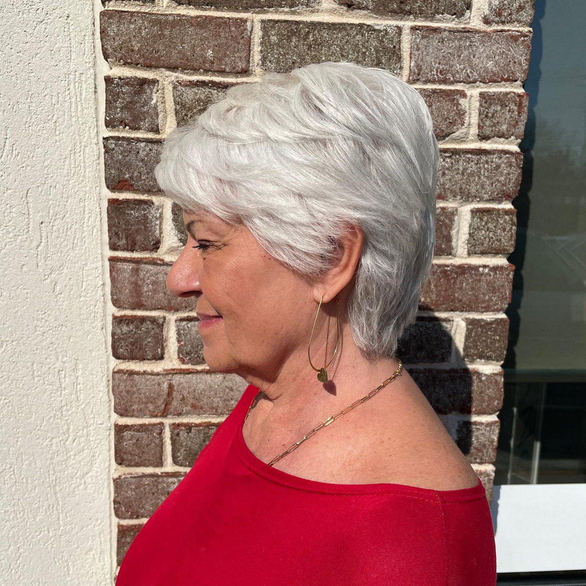 Voluminous Gray Layered Pixie