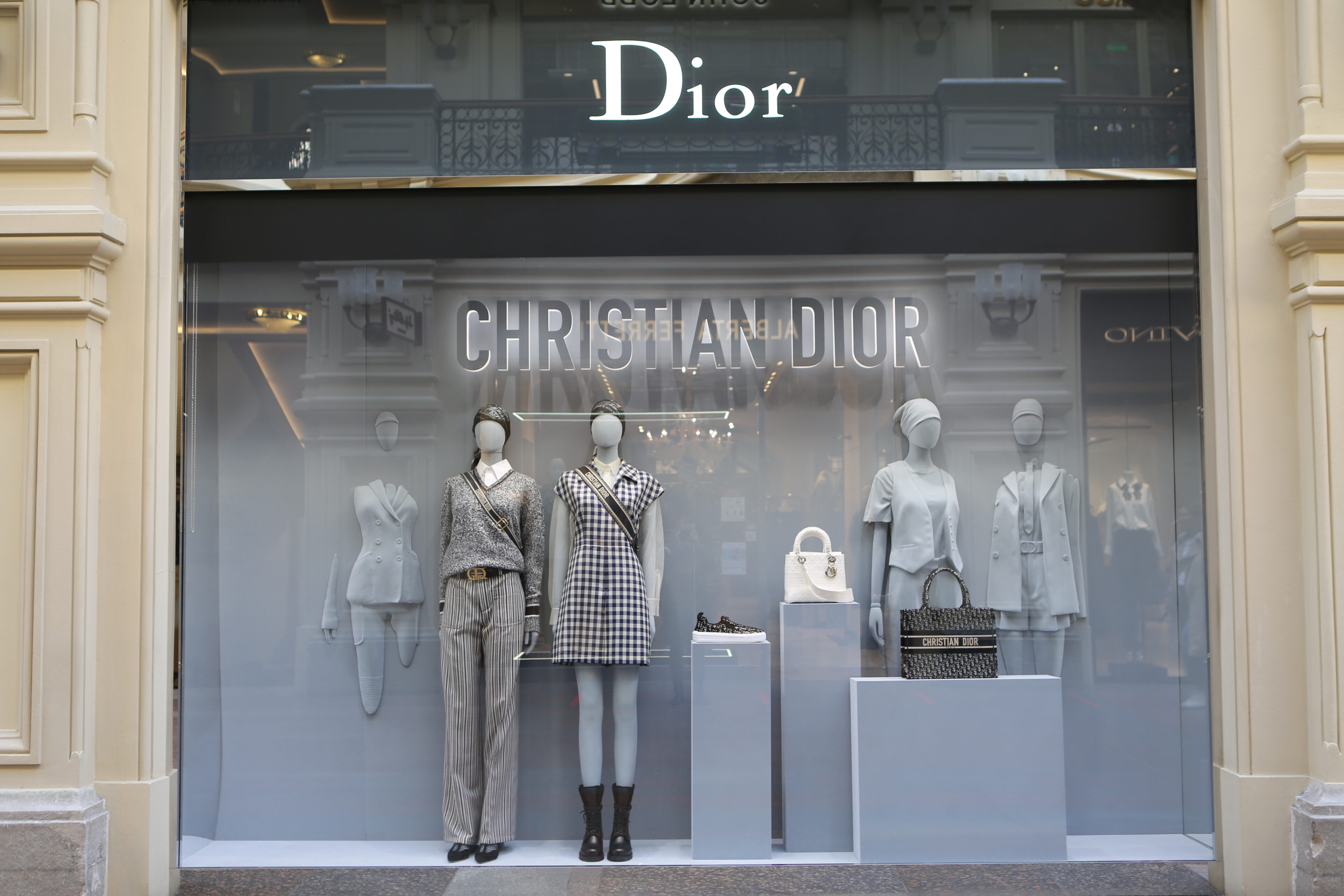 Dior