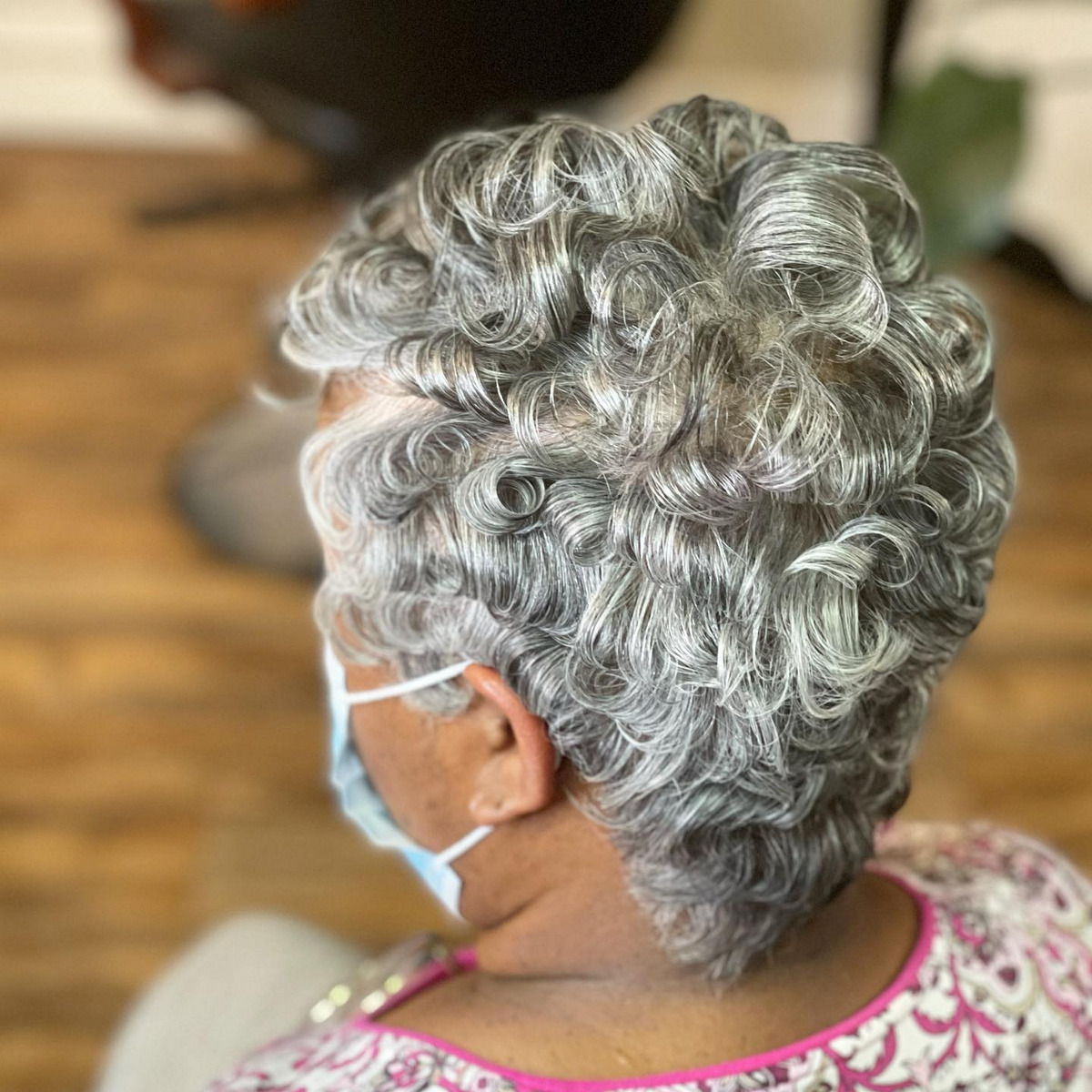Big Curl Layer Short HairĀ