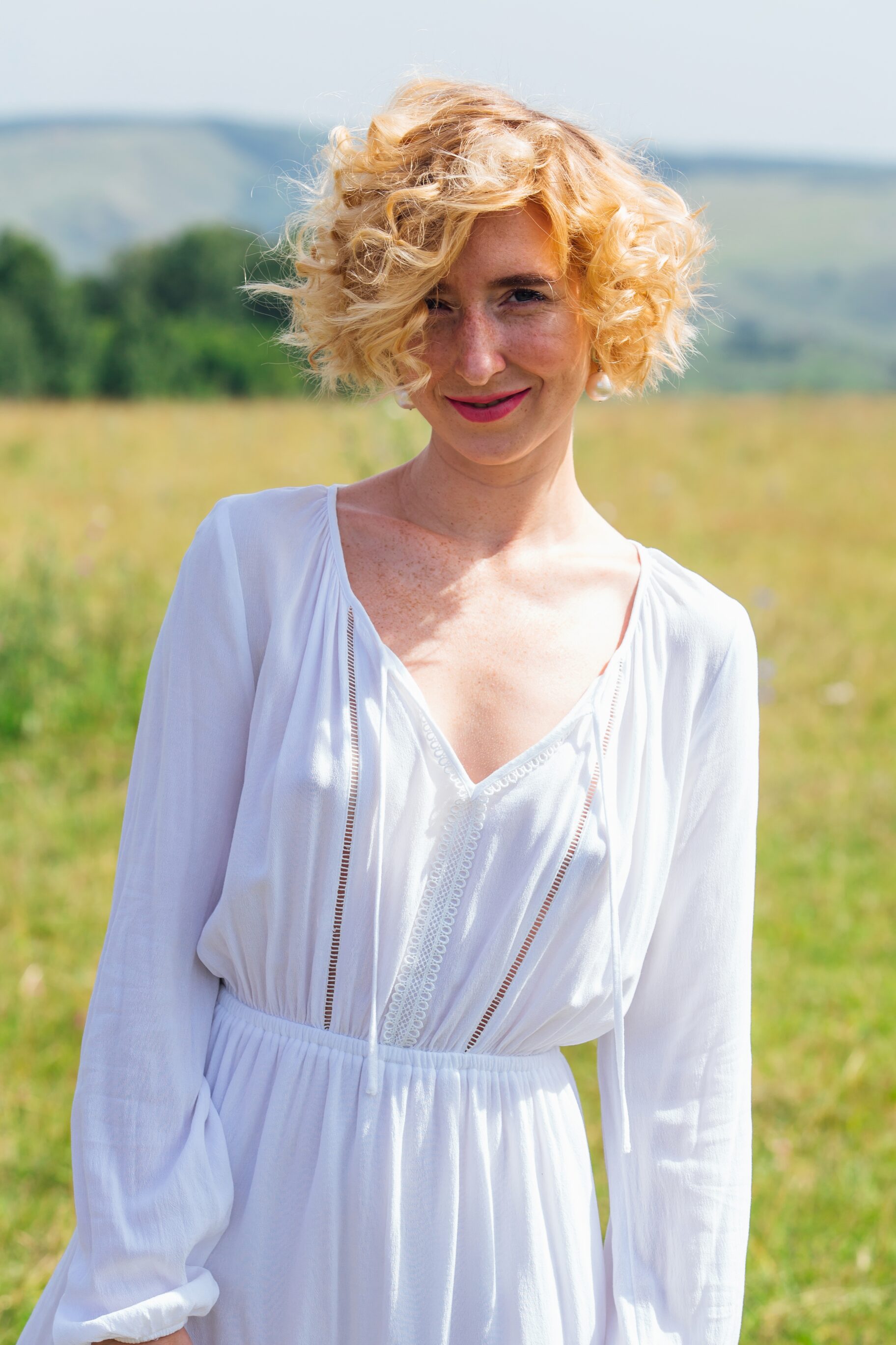 Romantic Blonde Curl Short Hair