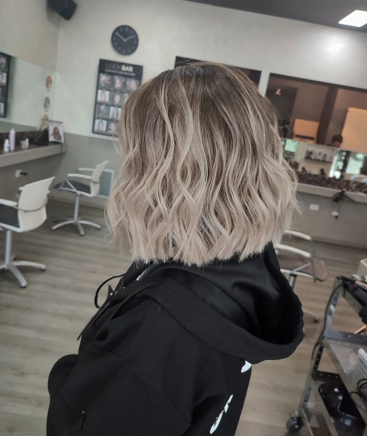 Wavy Messy Bob