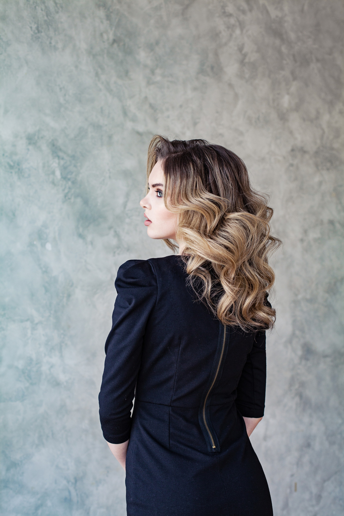Ombre Blonde Beautiful Soft Touchable Curls Wave Hair