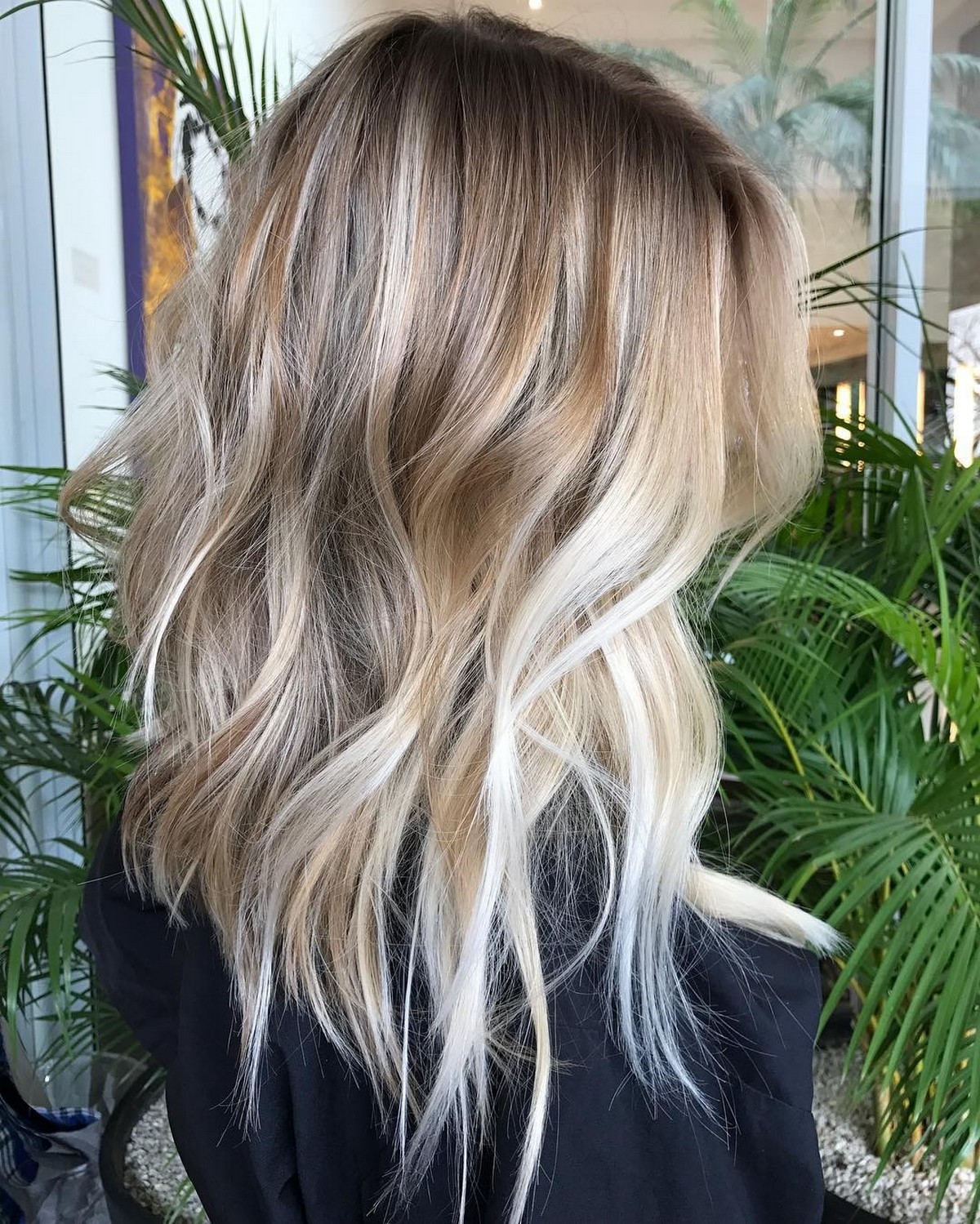 Caramel And Blonde Blend For Messy Layers