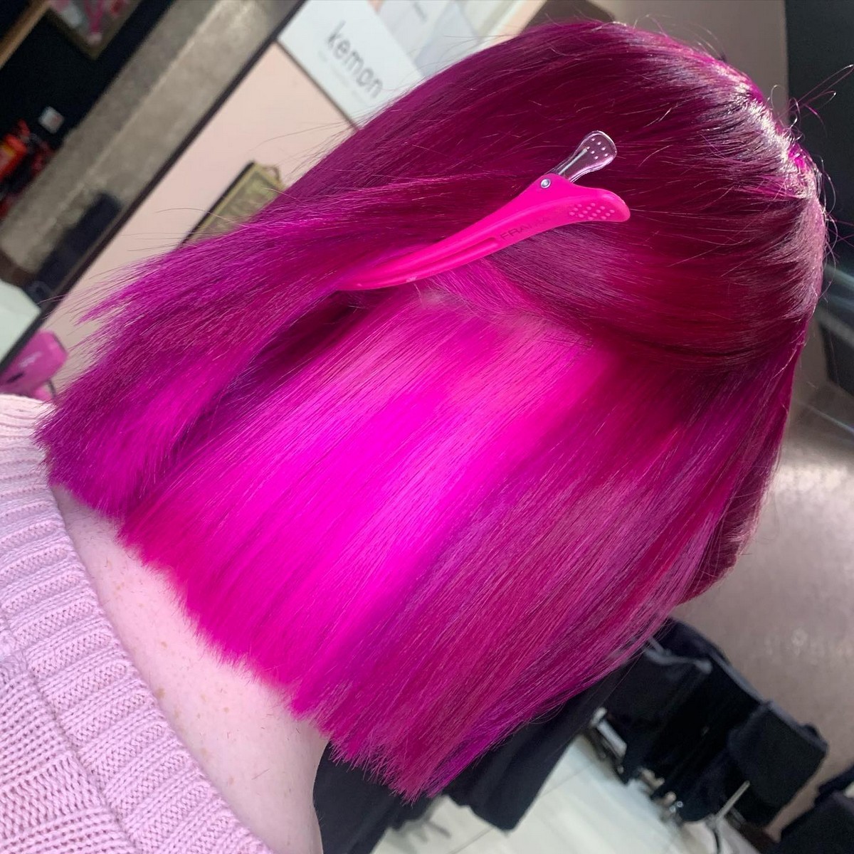 Neck-Length Blunt Straight Cut