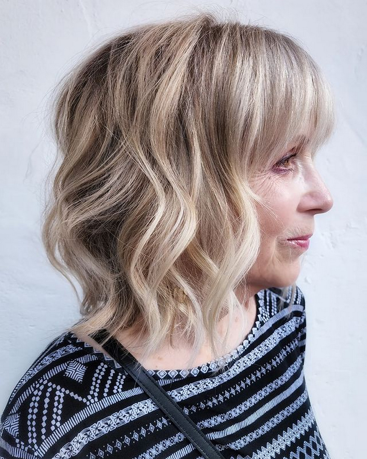 Wavy Shoulder Length Hairstyle
