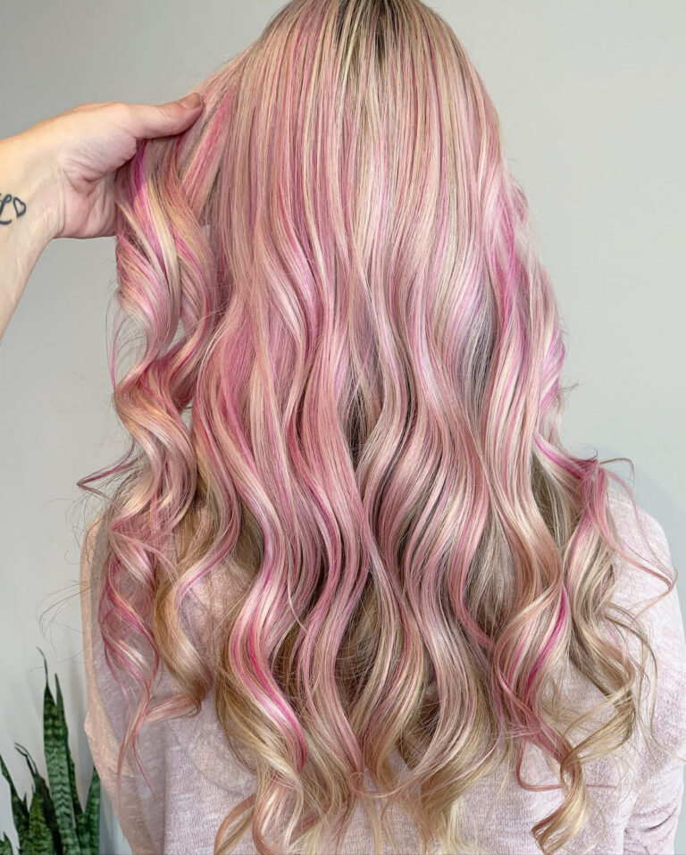 35 Beautiful Blonde Hair With Pink Highlights in 2023 - Hood MWR