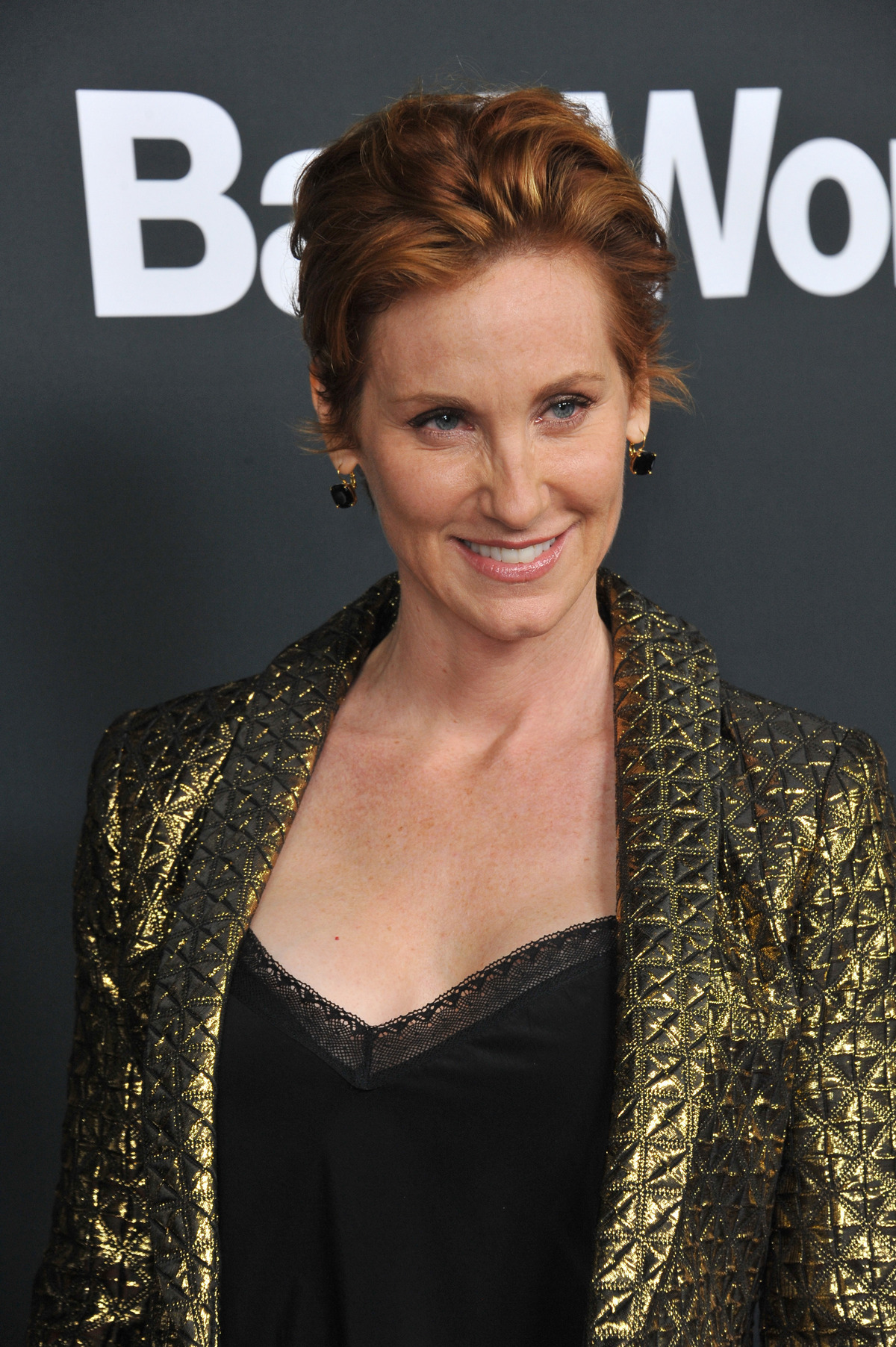 Aristocratic Judith Hoag’s Short Hairstyle