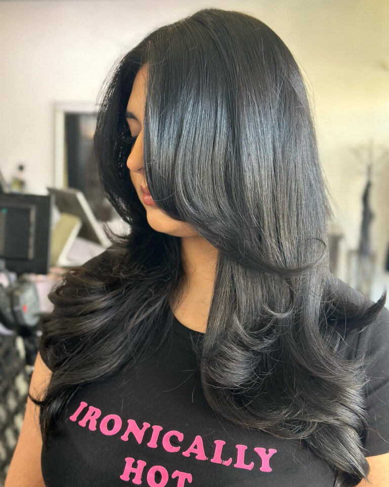 35 Gorgeous Long Straight Hair With Bangs in 2023 - Hood MWR