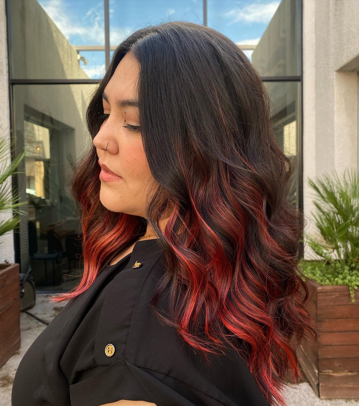 Wavy Natural Black Hair Red Highlight