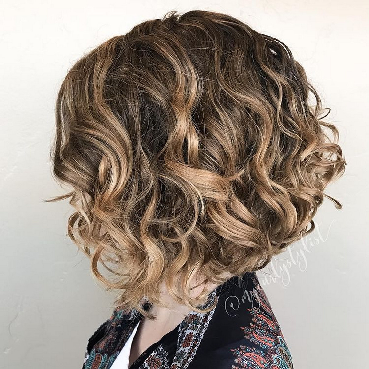 Inverted Curly Bronde Bob