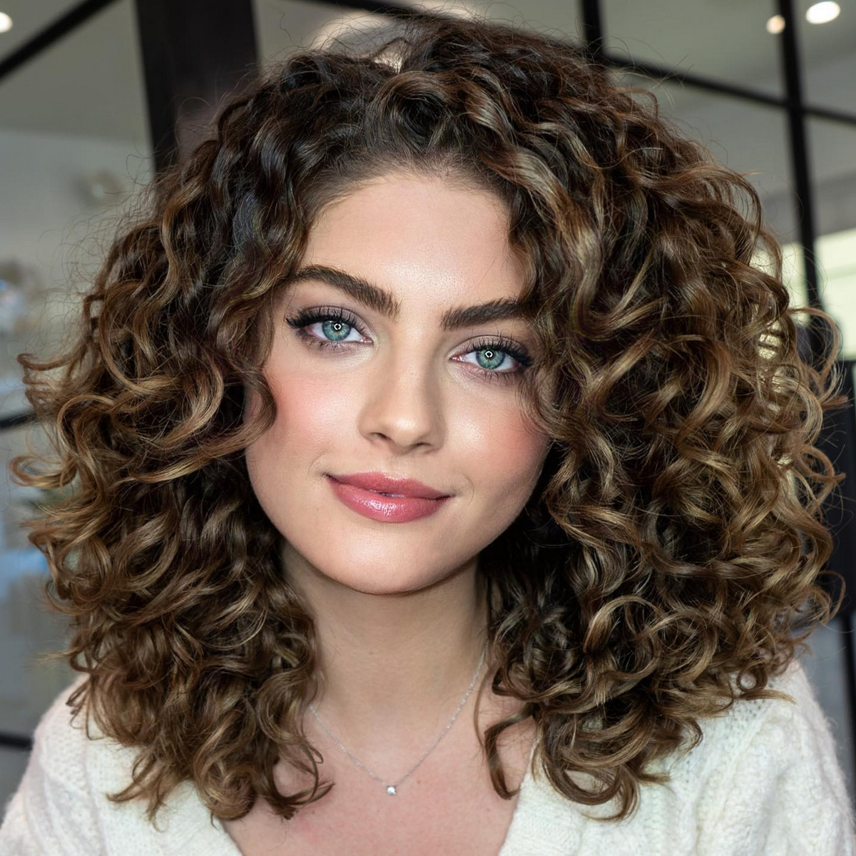 Soft Voluminous Curls For Mid-Length Hair