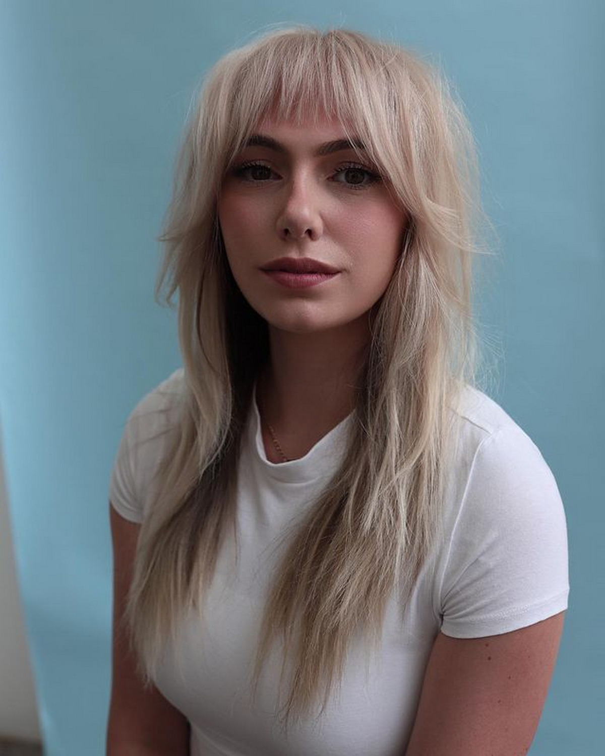 Retro-Chic 70s Curtain Bangs