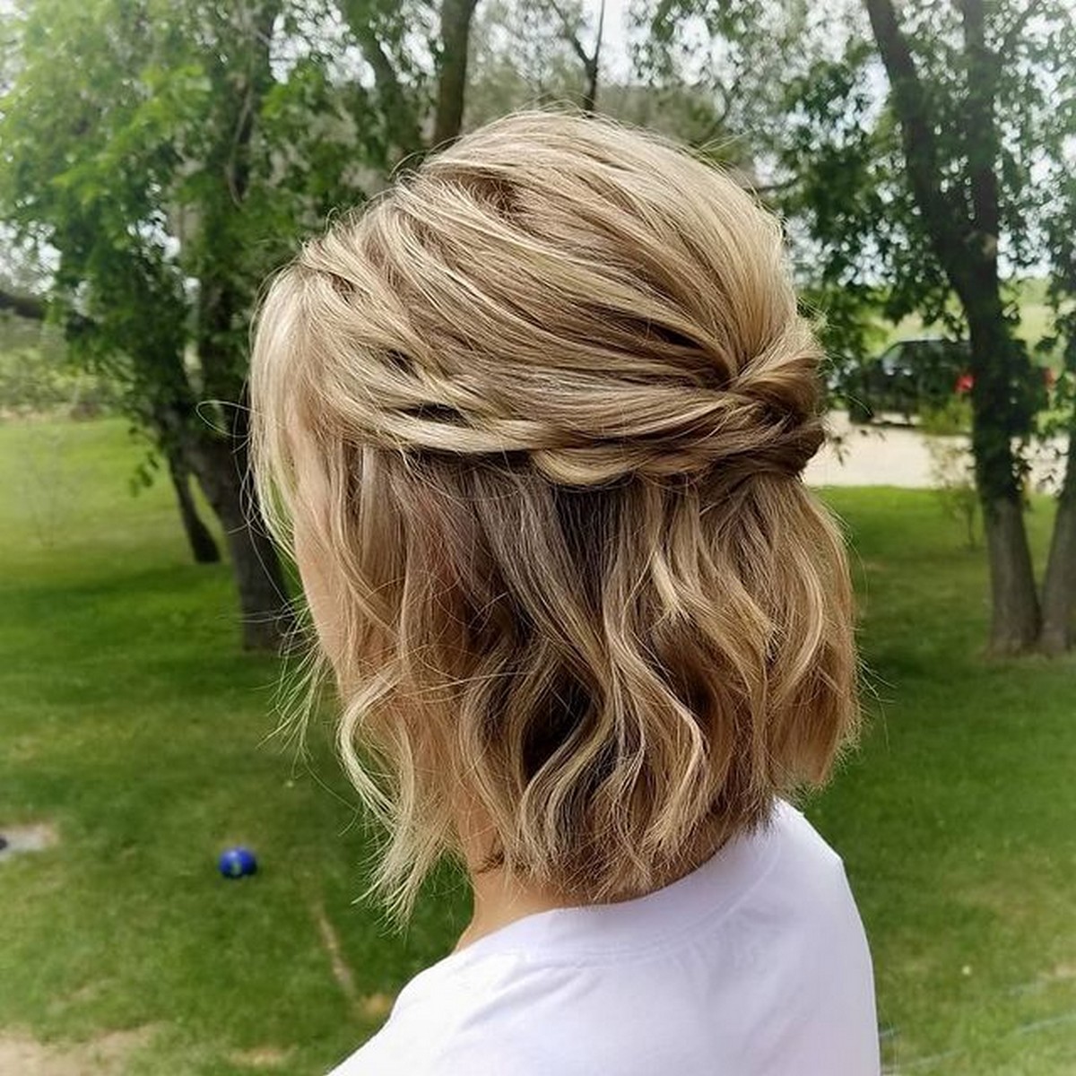 Classy Bob Half Updo With Chain Braids