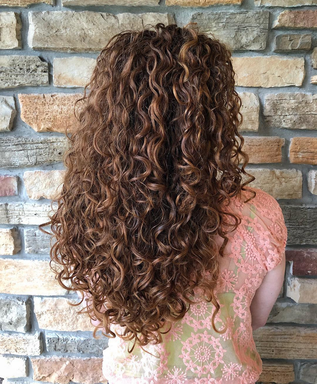 Medium V Cut for Curly Hair