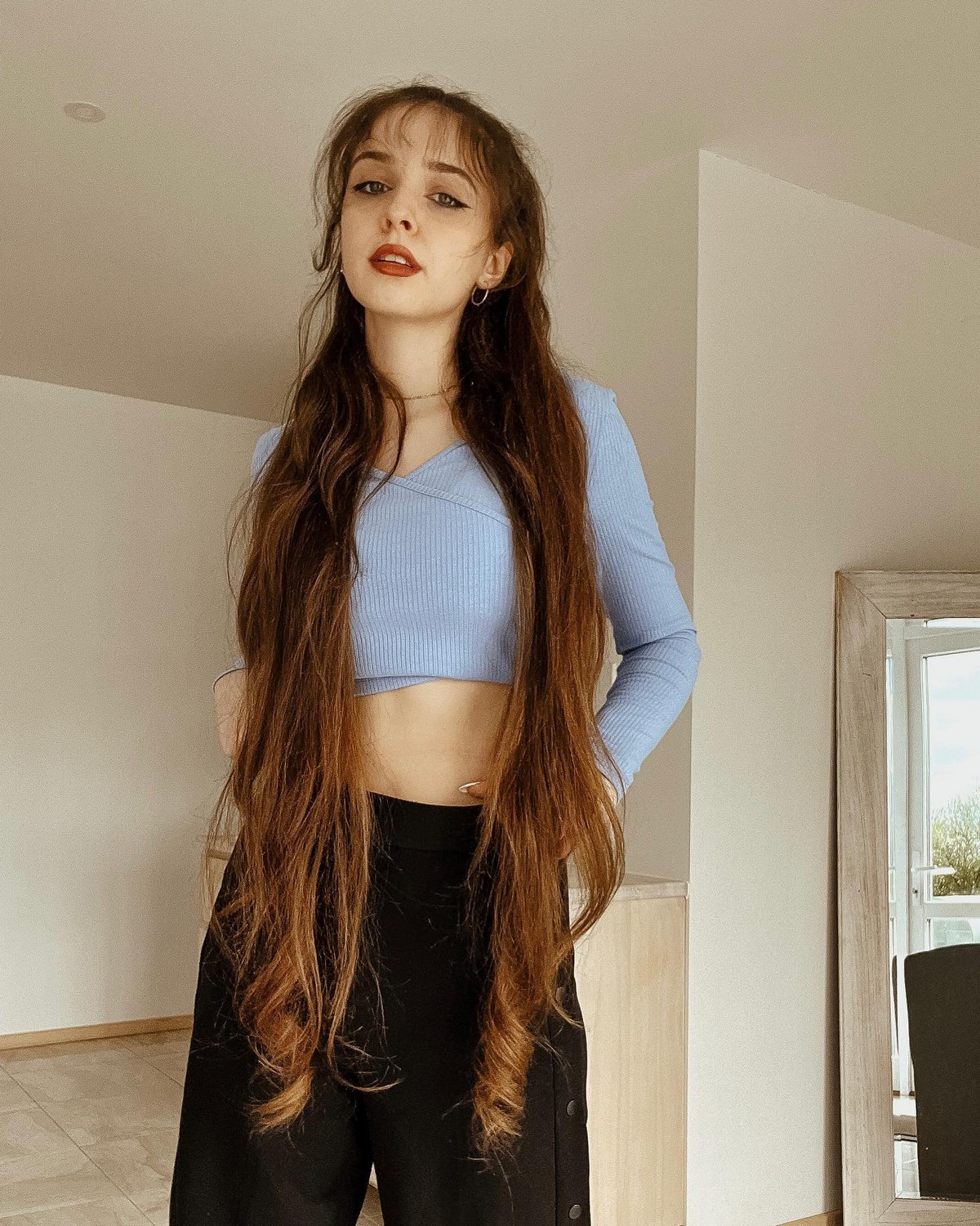 Super Long Layered Wavy Hair With Wispy Bangs