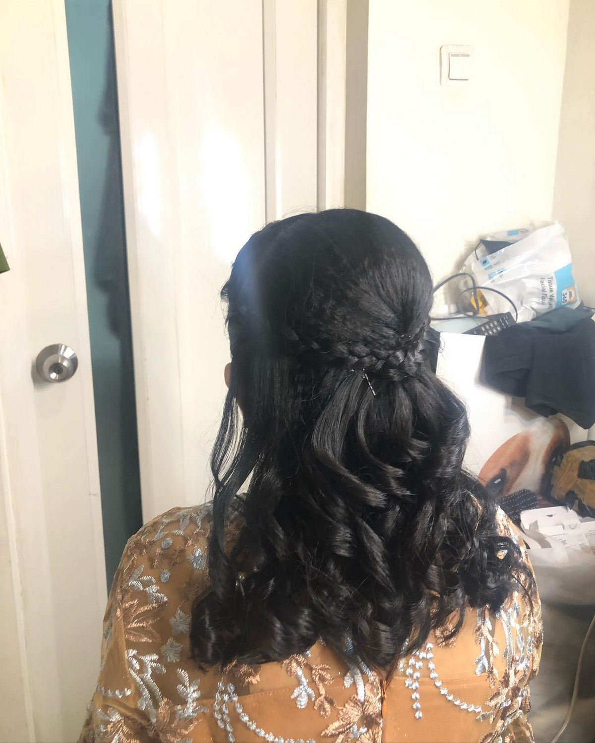 Half Up, Half Down Curl With Braid