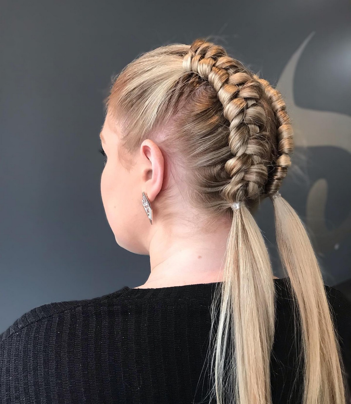 Double Dutch Infinity Braid