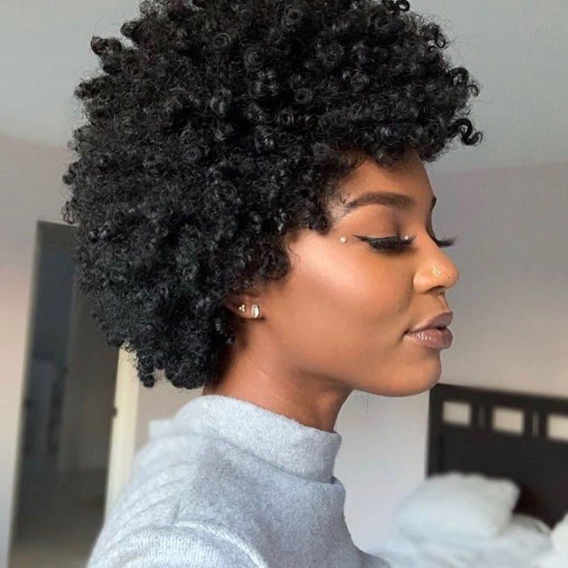 Short and tight hair with small curls