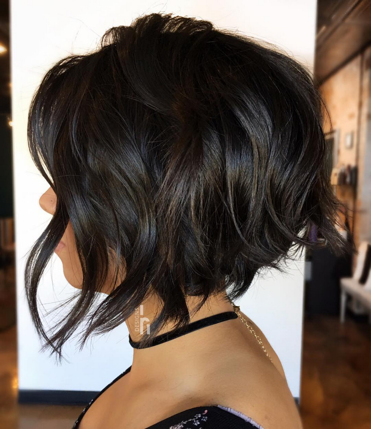 Wavy Brunette Bob with Surface Layers