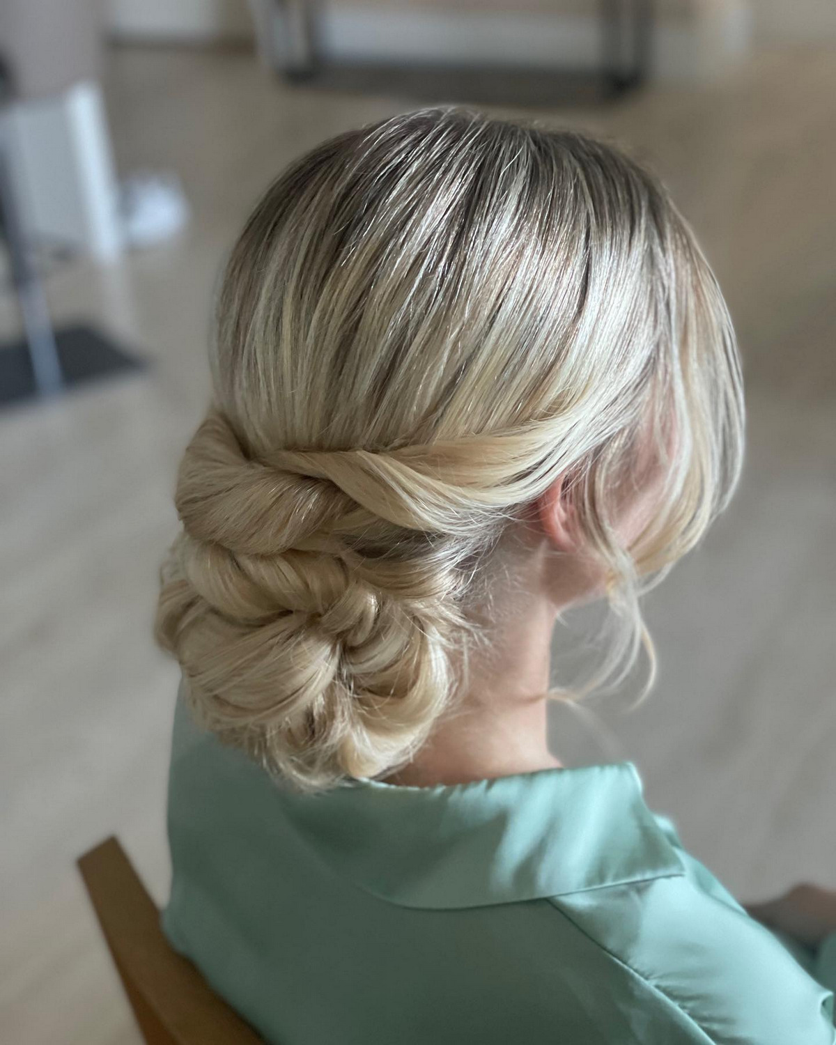 Low Twisted Bun