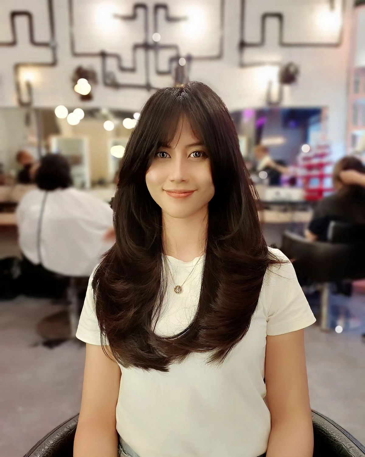 Long Oval Layers Hair