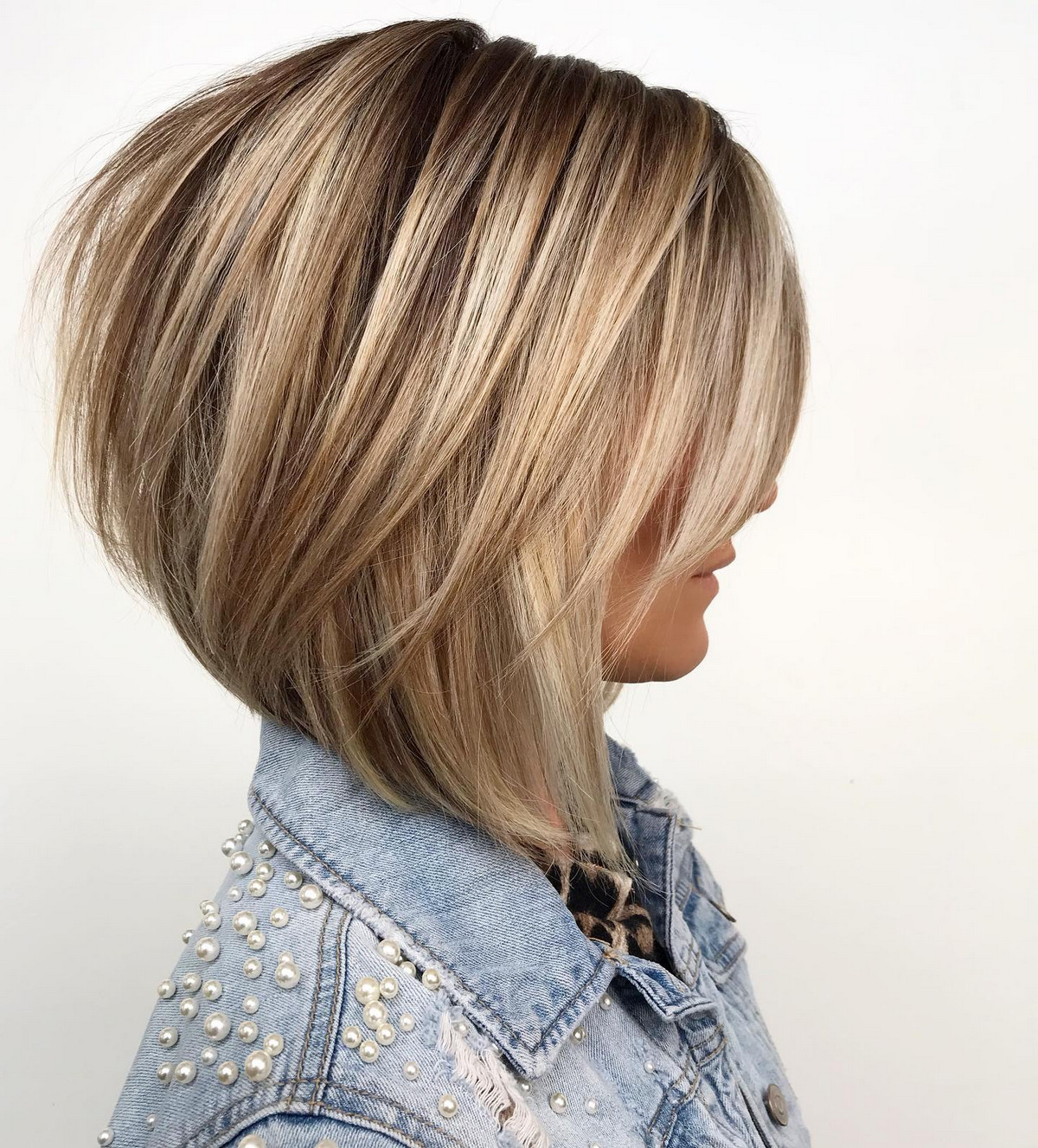 Bronde Bob With Long Feathered Layers