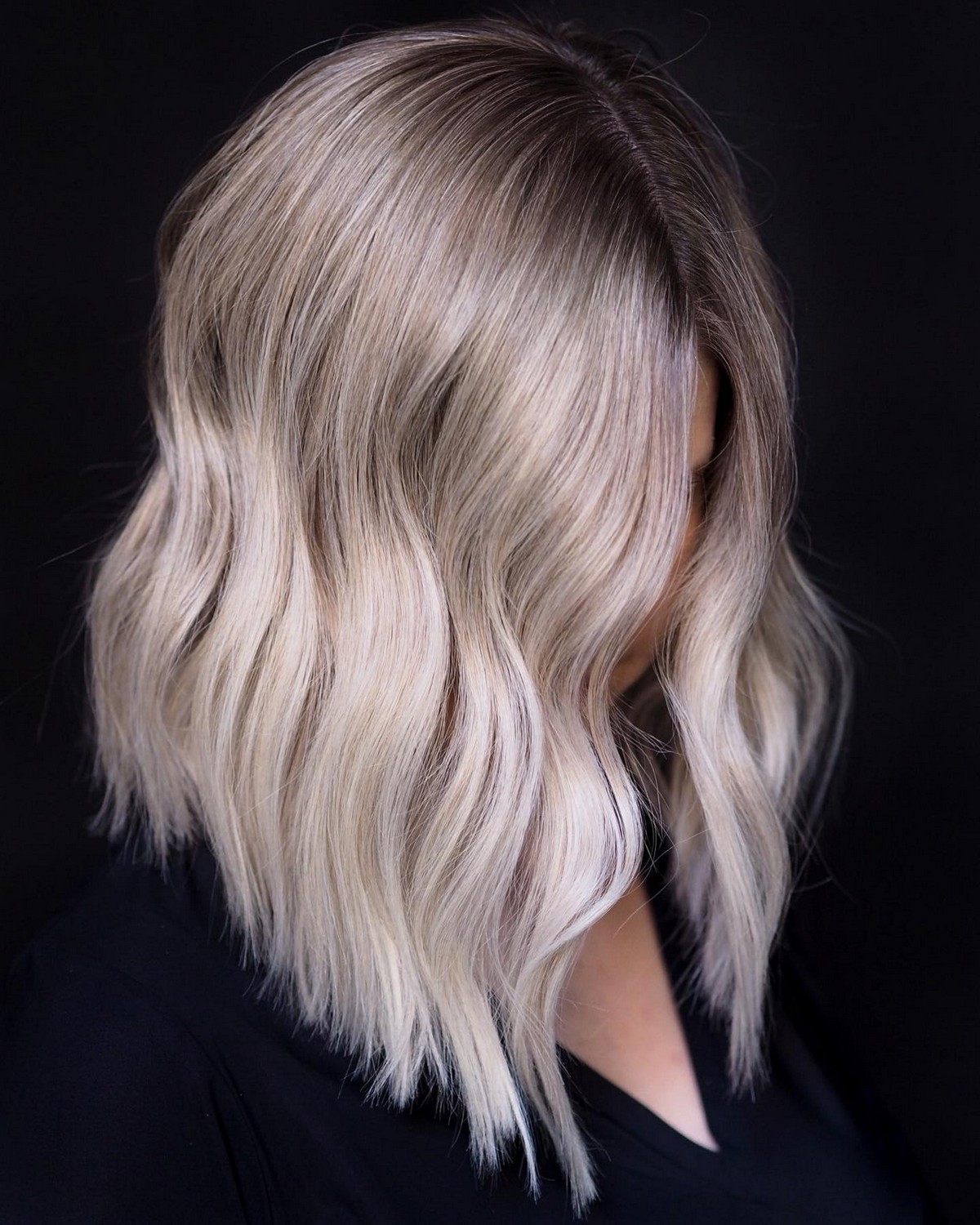 Chic Waves Medium Bob