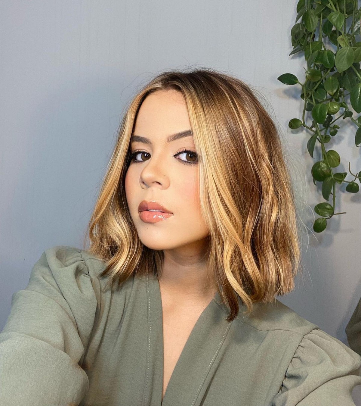 Trendsetting One-Length Medium Blunt Bob