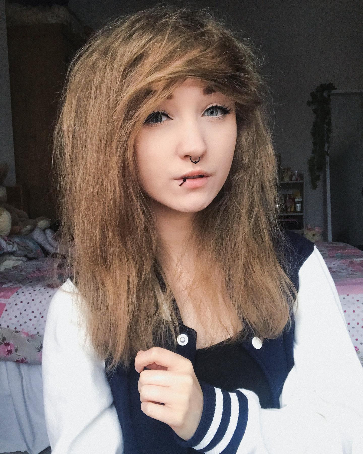 Texture Brown Hairstyle