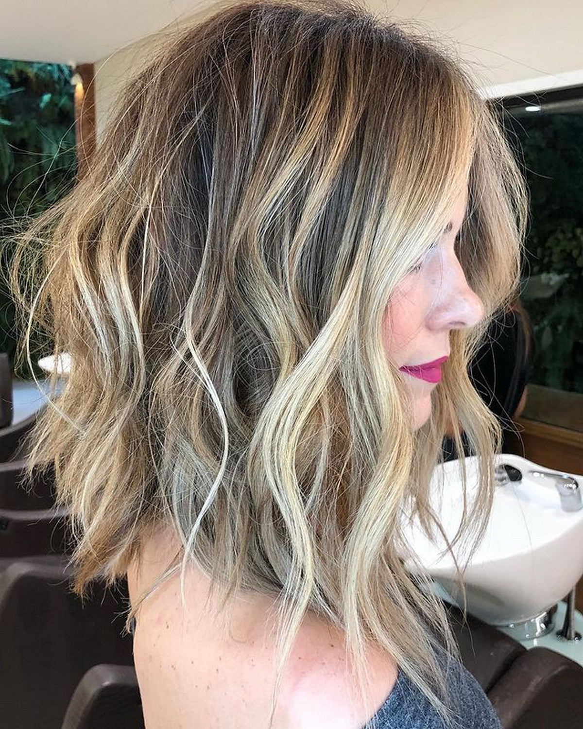 Messy Wavy Lob With Disconnected Ends