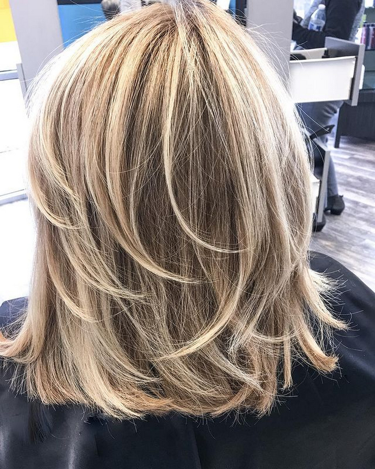One-Length Medium Cut With Feathered Layers