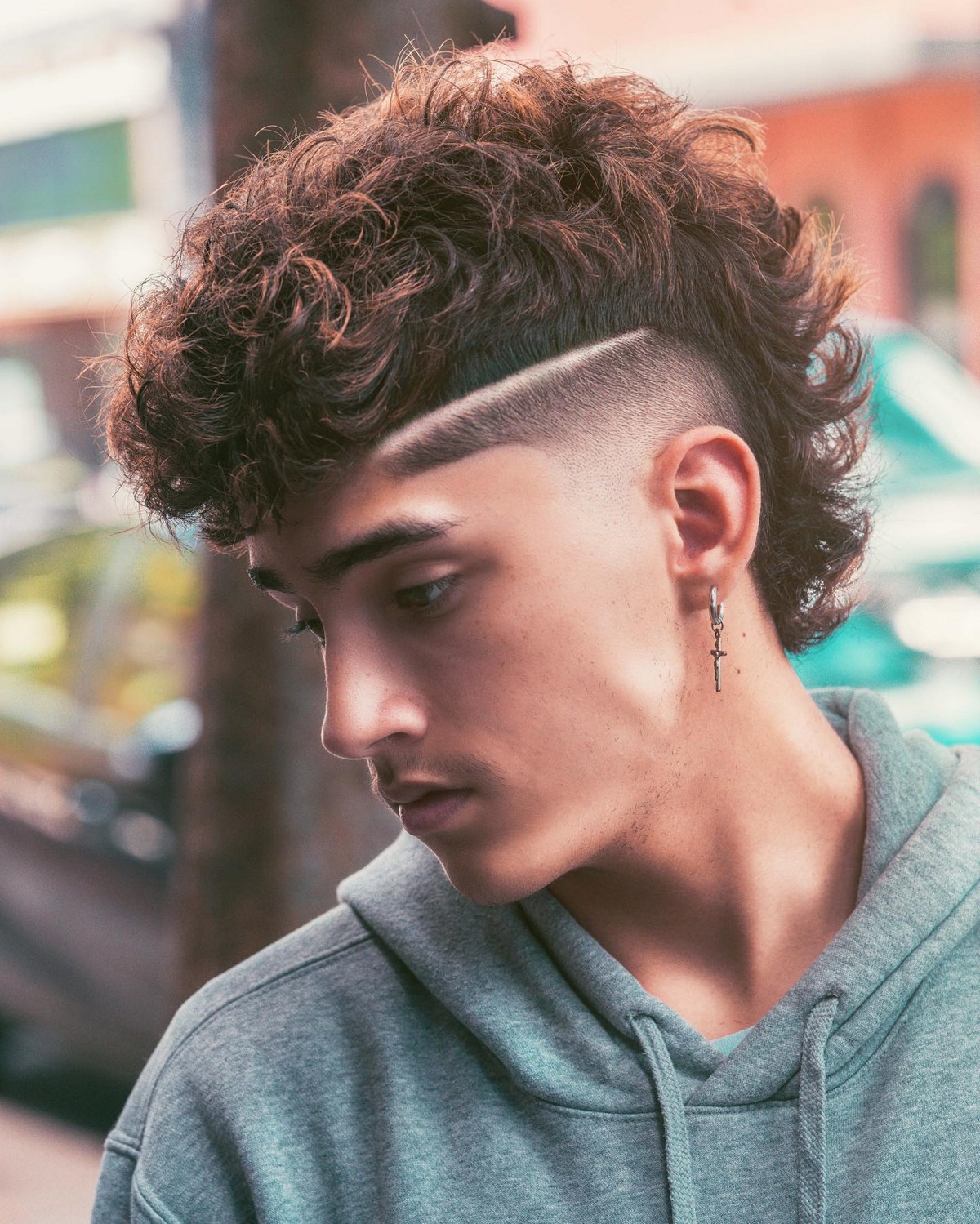 Mullet hair