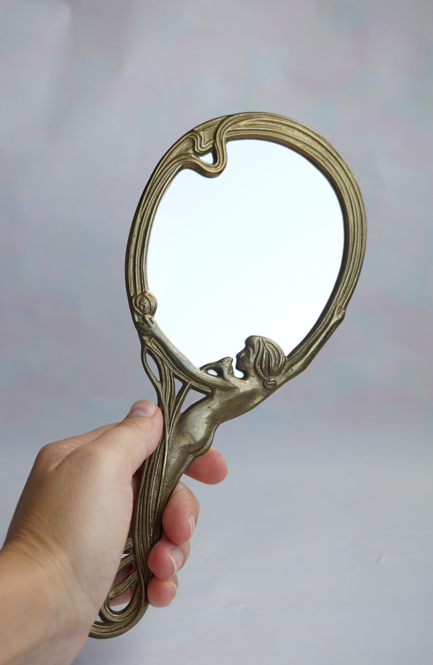 A handheld mirror