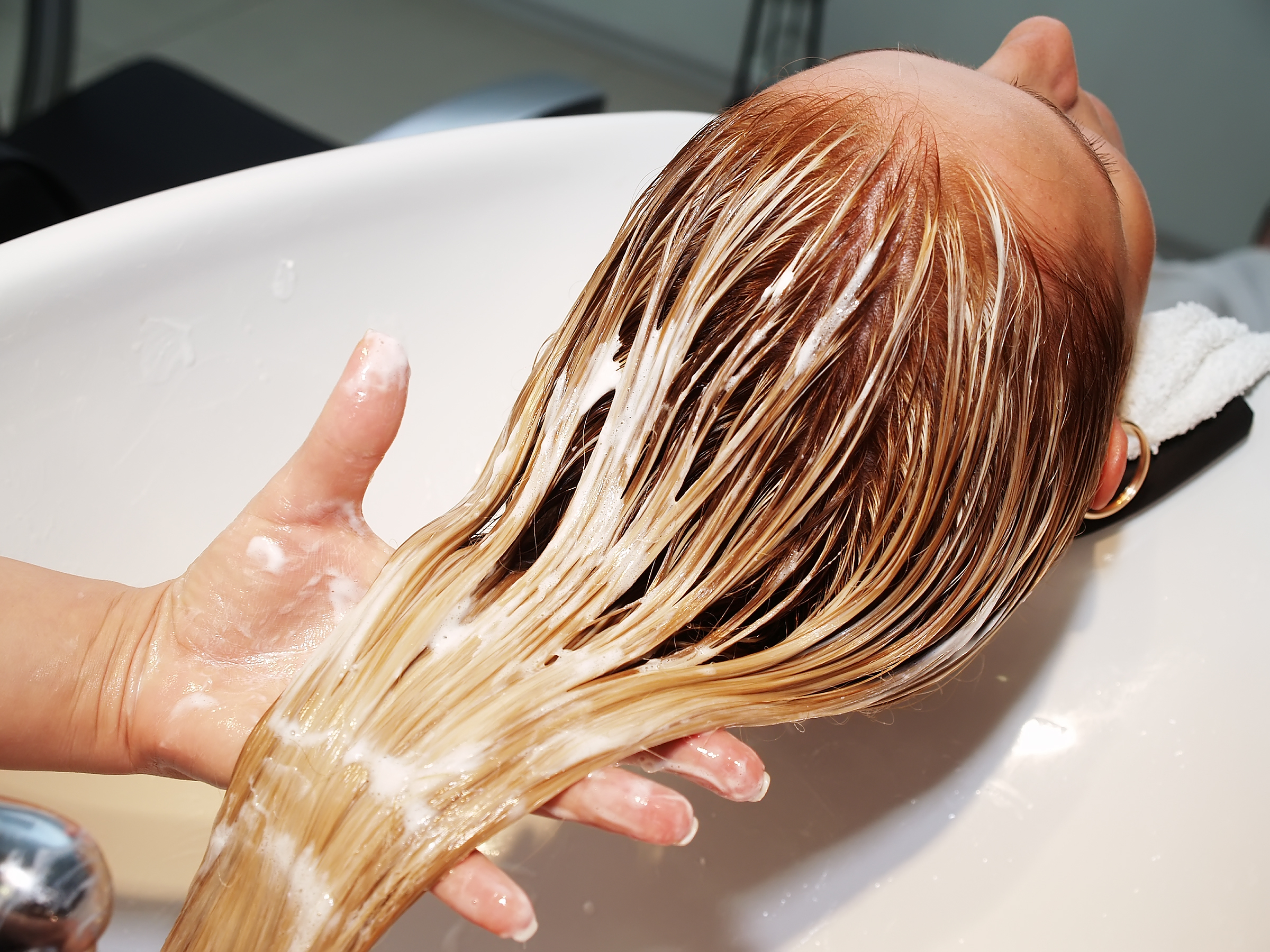 Applying conditioner to hair
