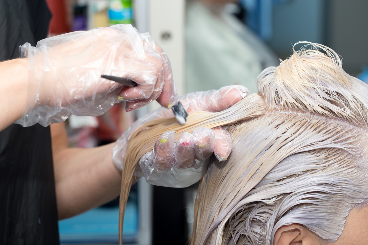 Bleach hair safely