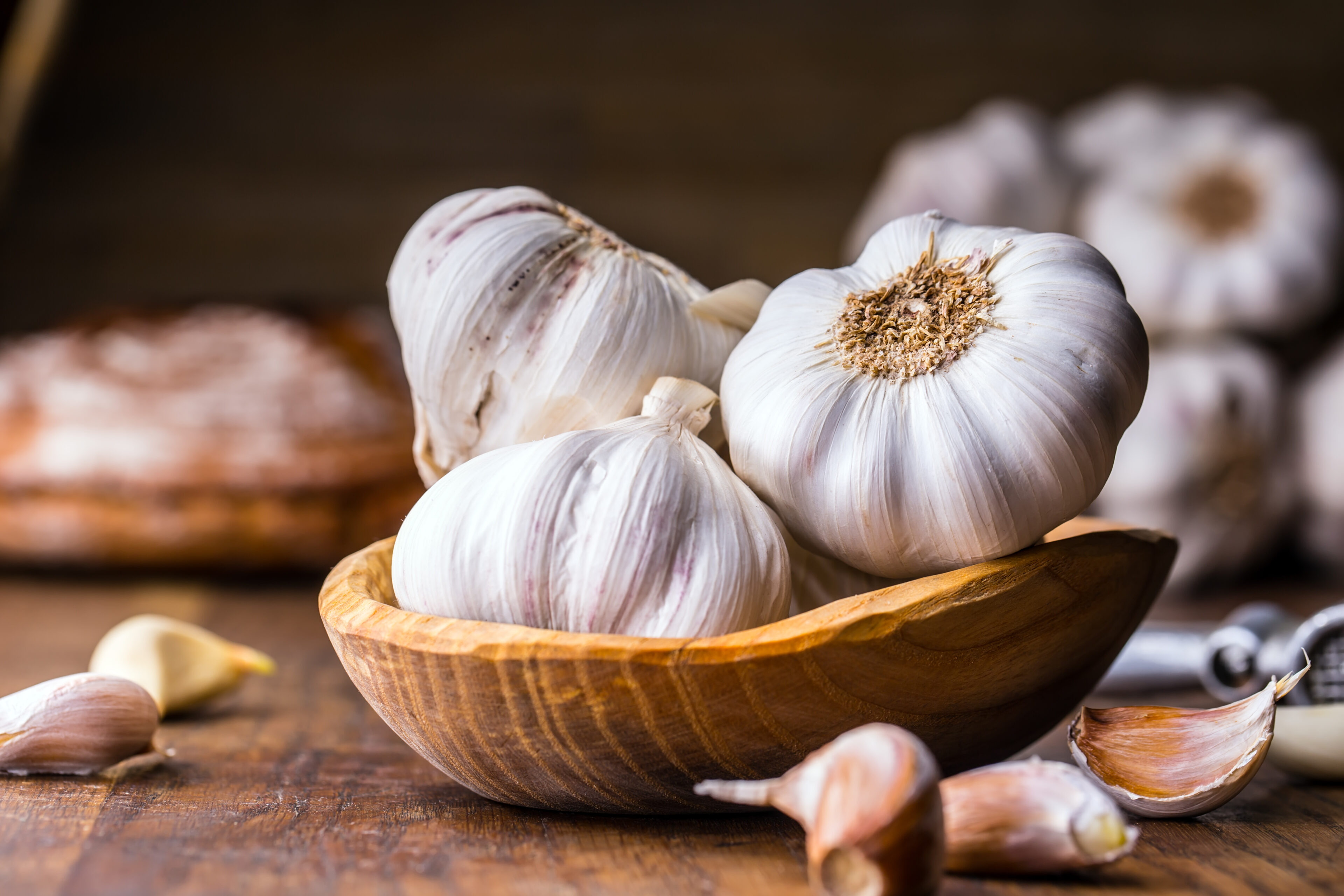 Garlic: A flavorful hair growth booster