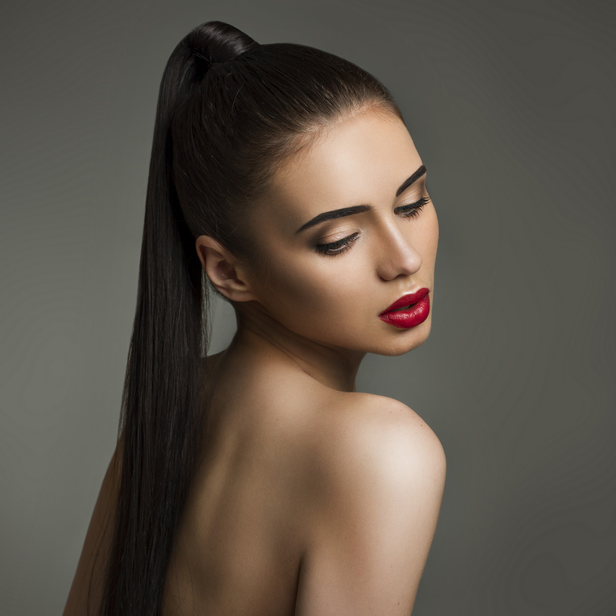High Straight Ponytail