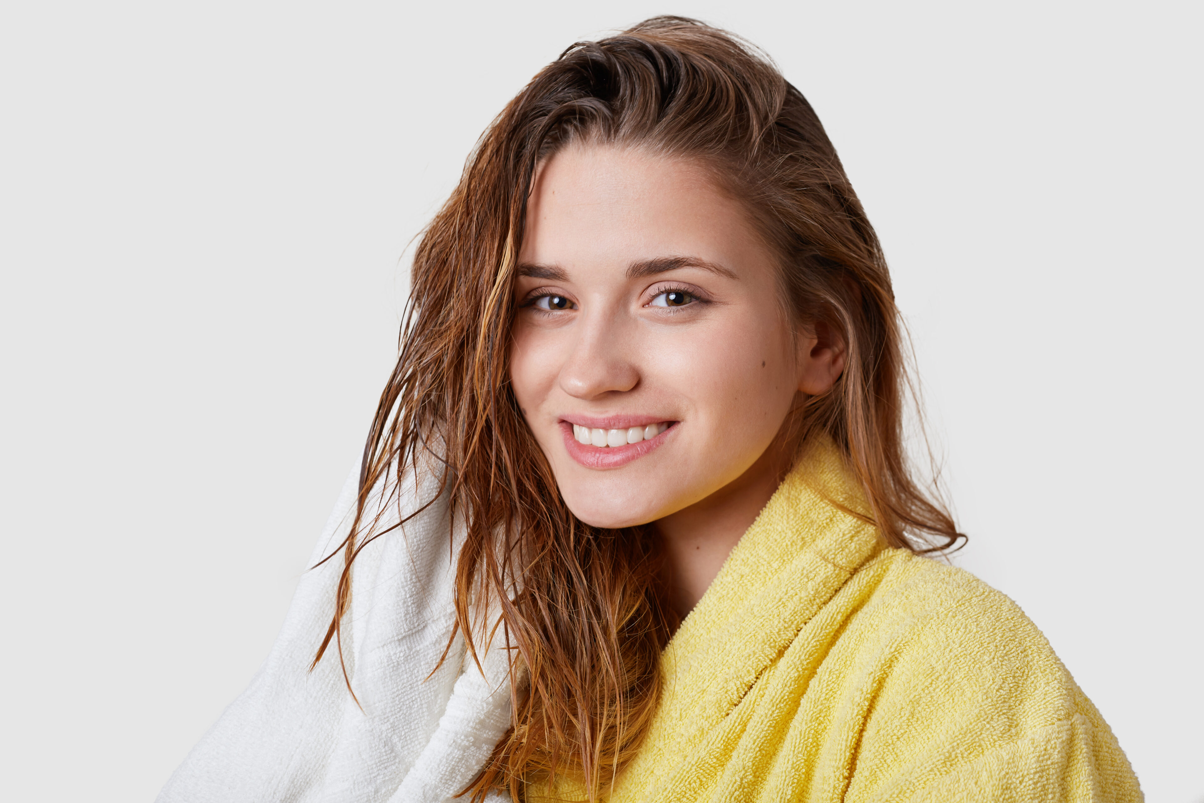 Prepare a clean hair