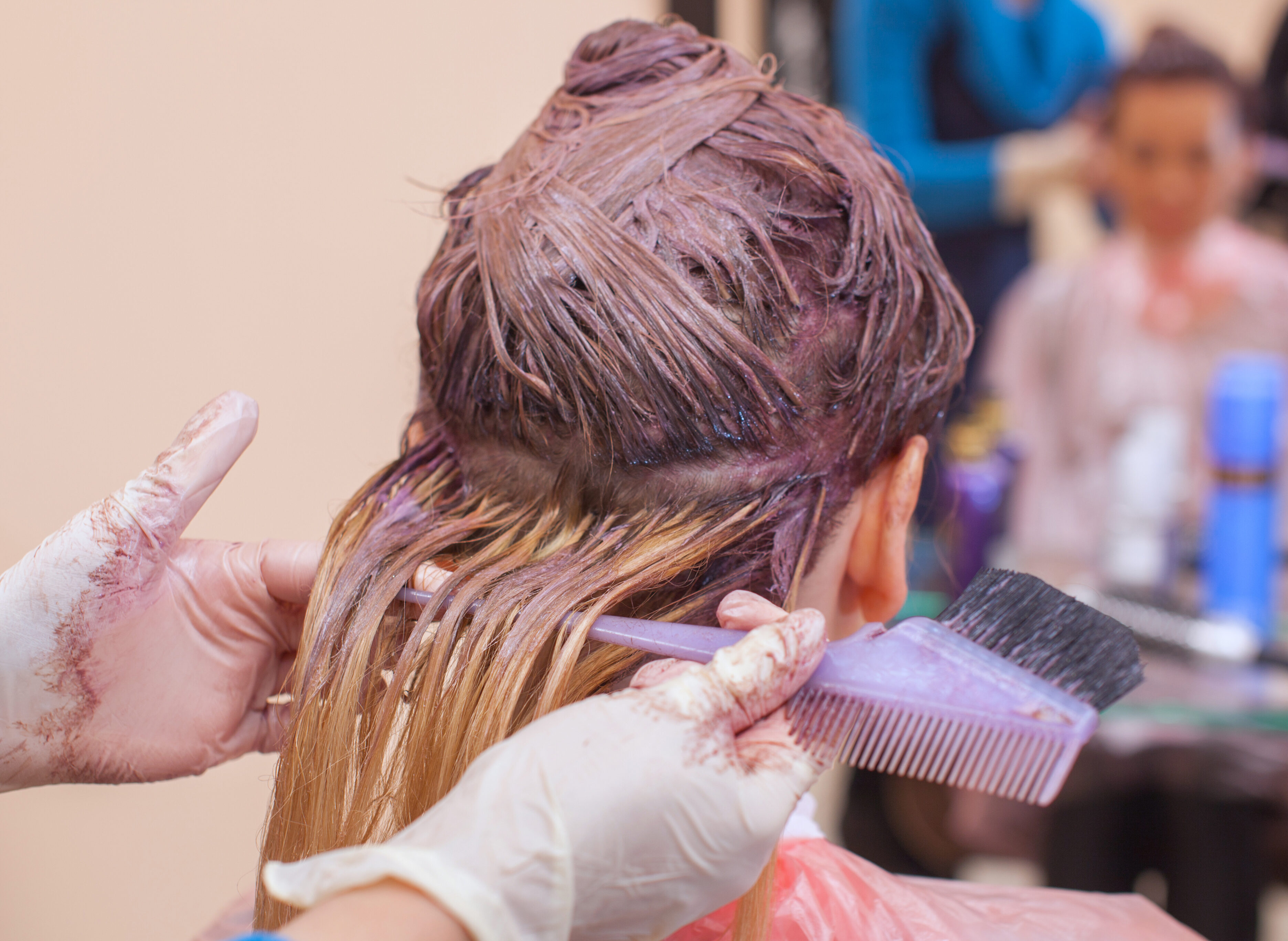 How long does permanent hair dye last?