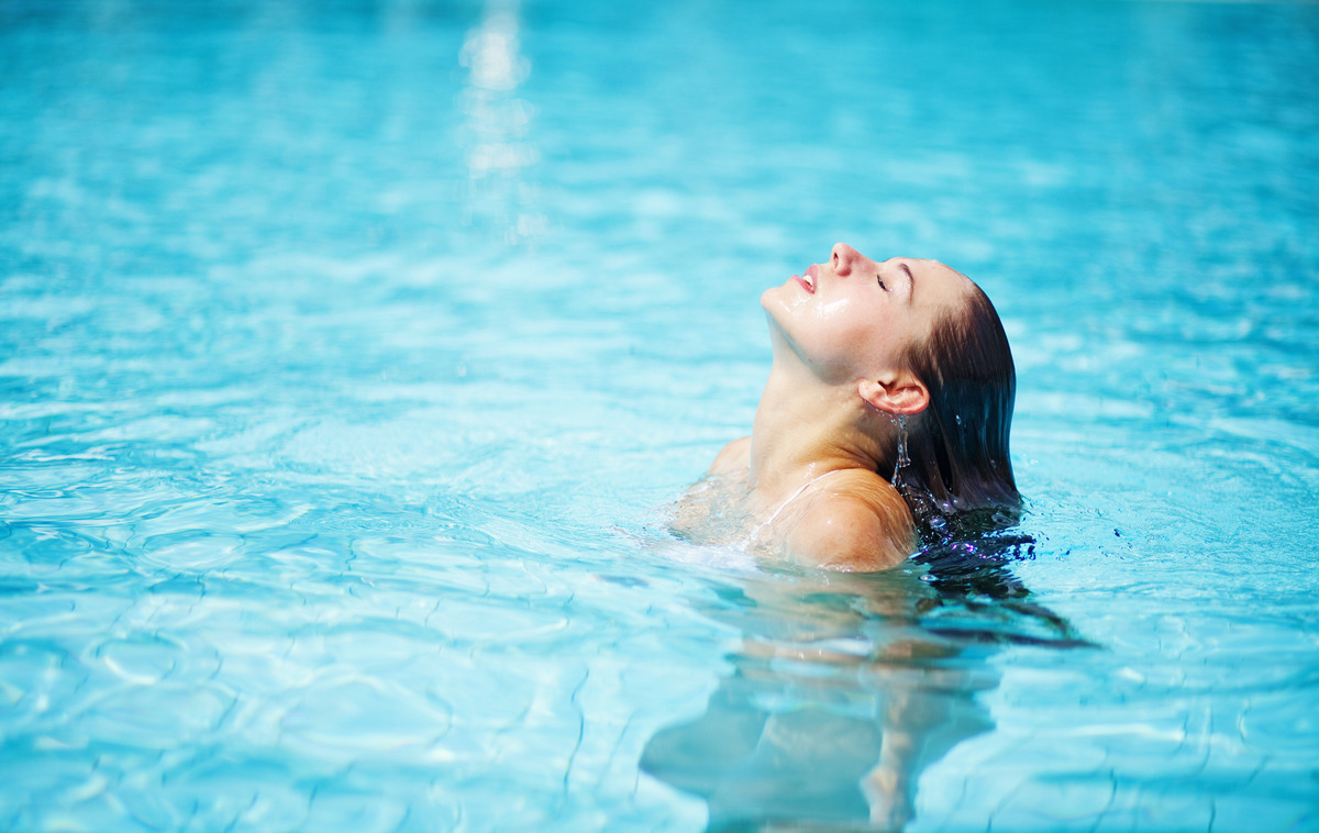 Protect Hair from Chlorine