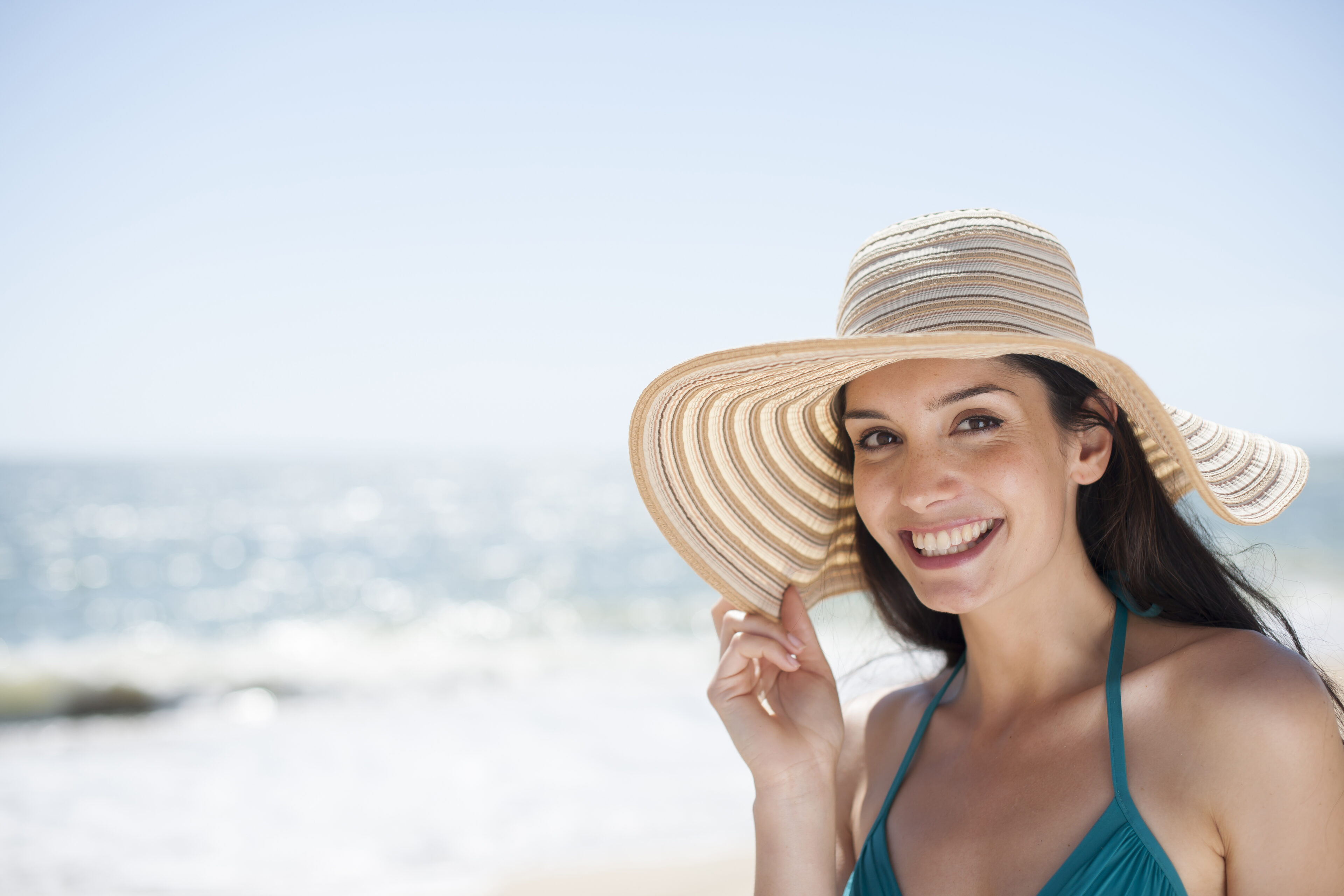 Protects your hair from UV rays, and pollutants