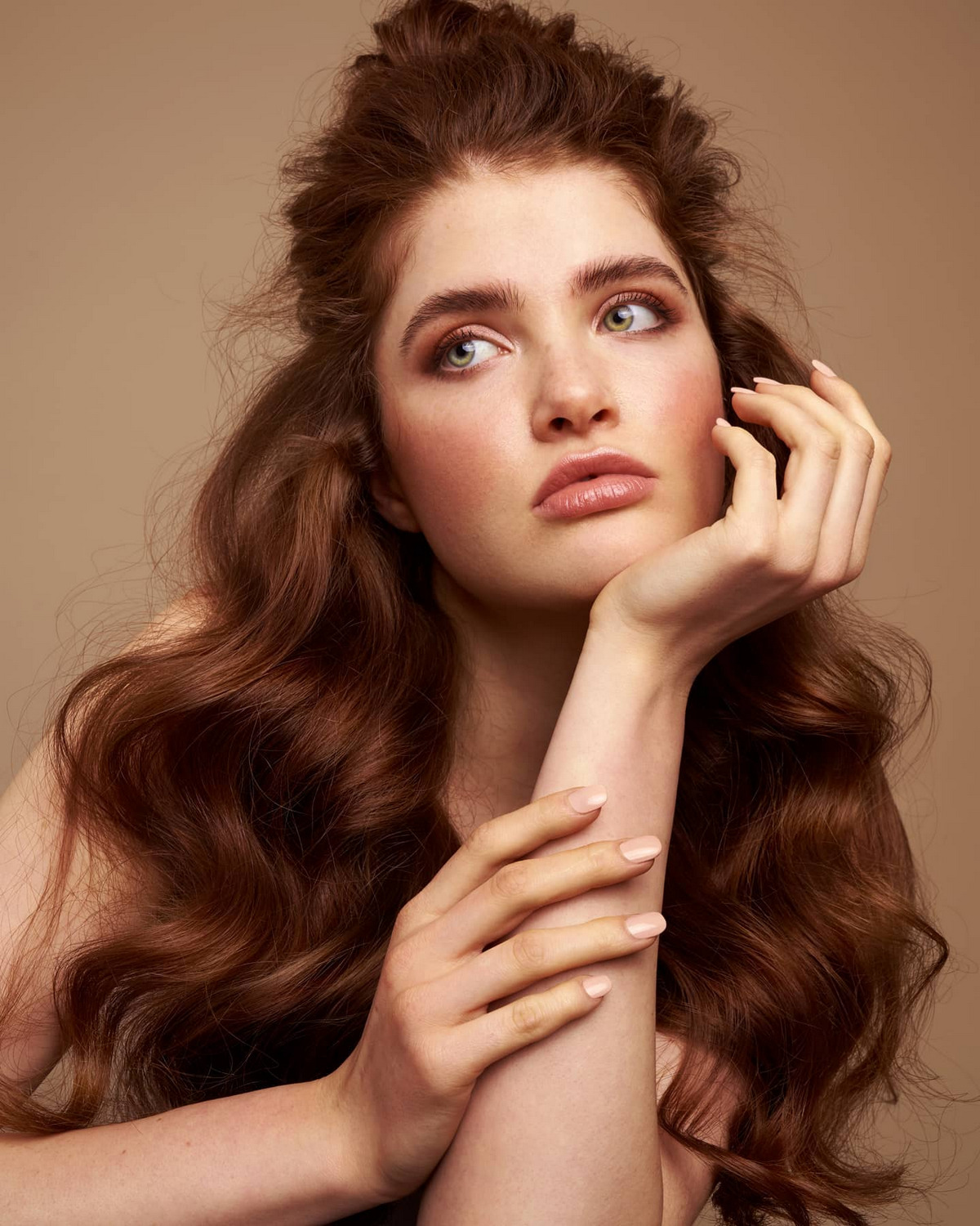 Soft waves hairstyle hot trend in 2023