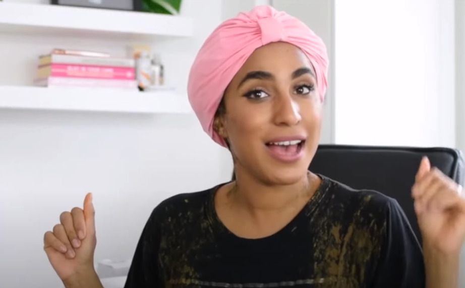 Let the henna paste sit via Youtube