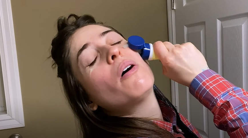 Apply the vaseline