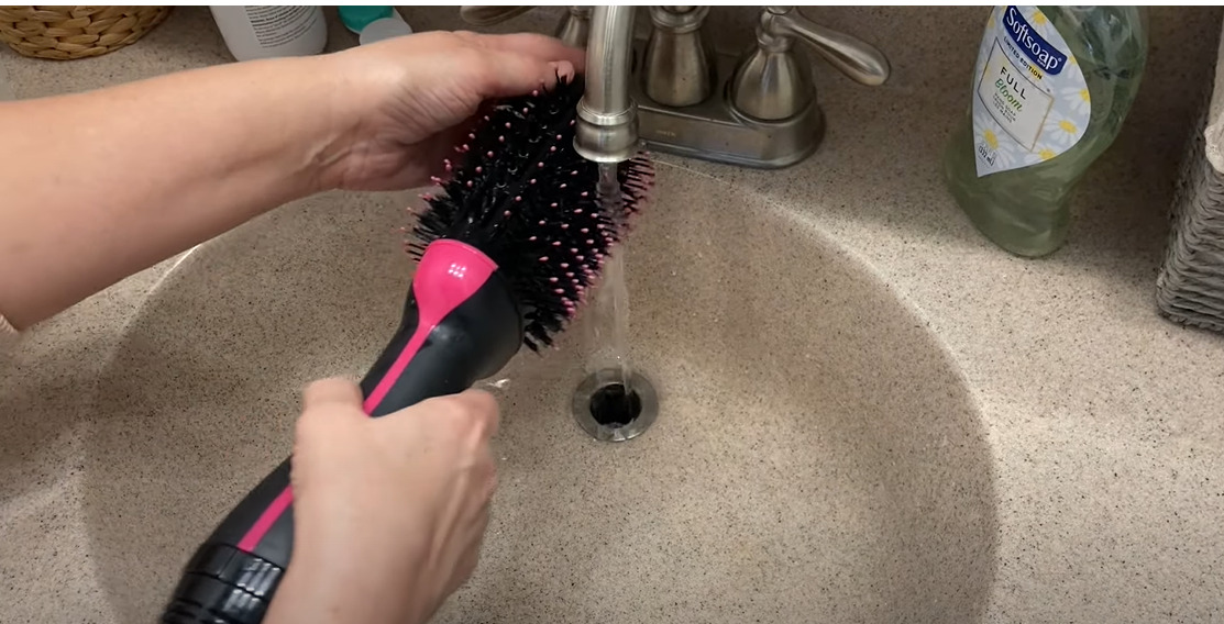 Rinse the hair dryer brush