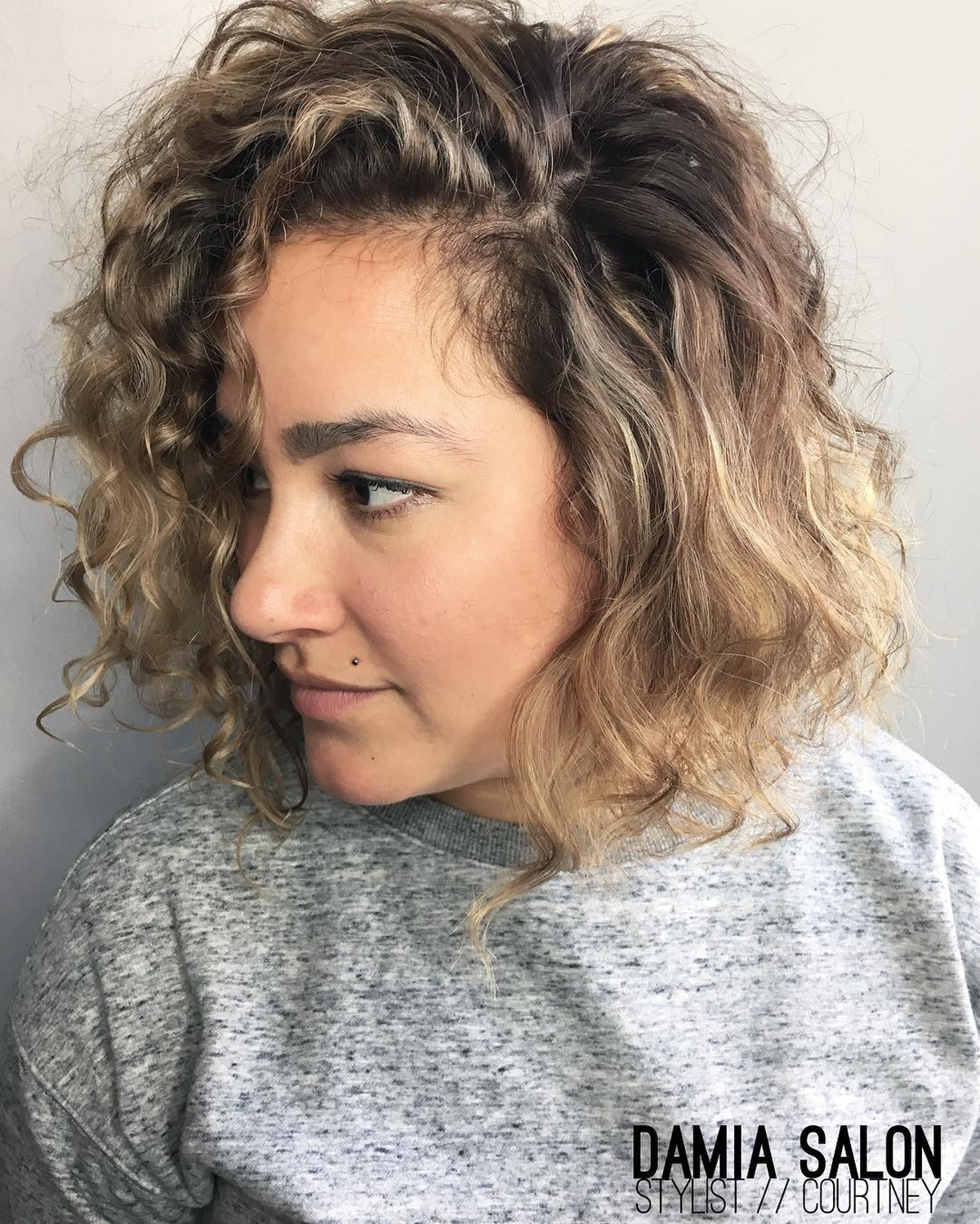 Side Parted Bob's Fizzy Hair