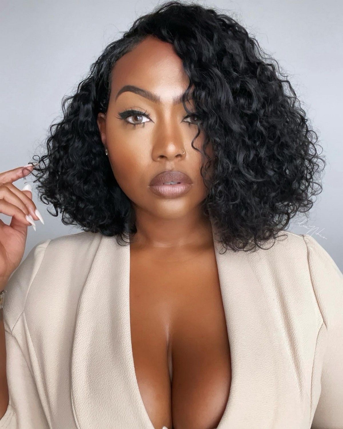 Curly Bob With Side Part Hair