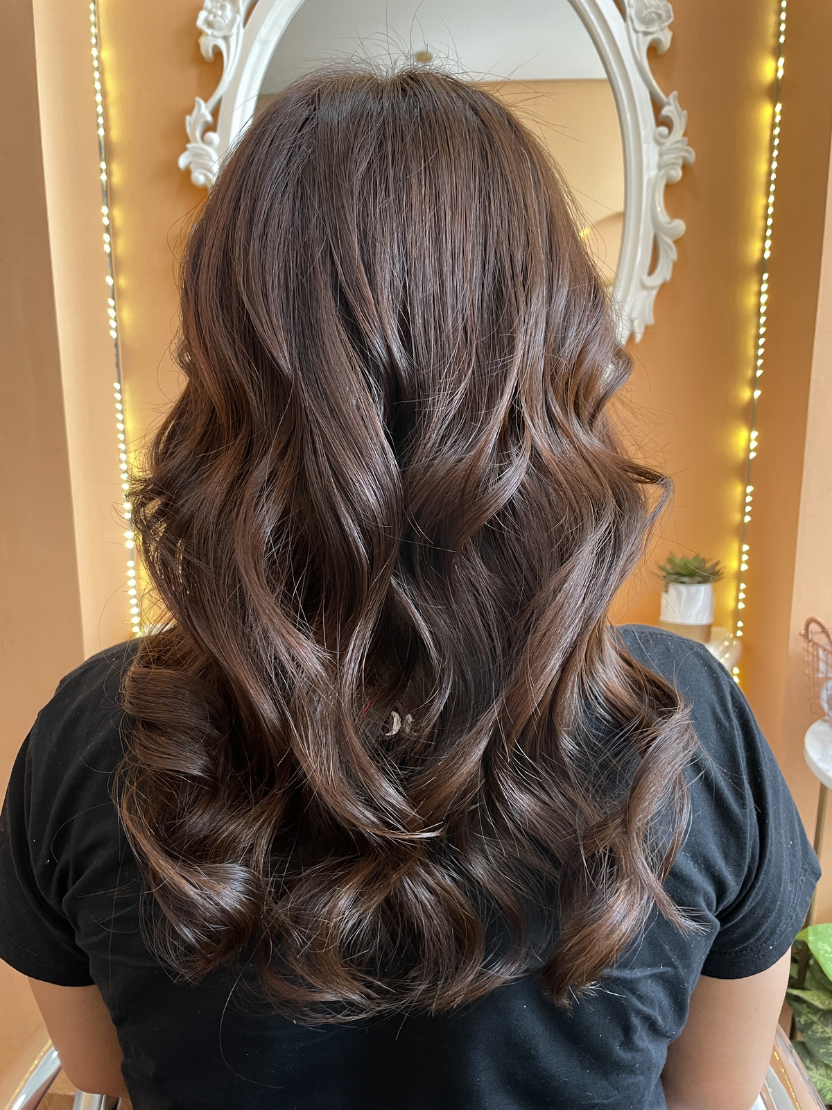 A Face-Framing Long-Layered Cut