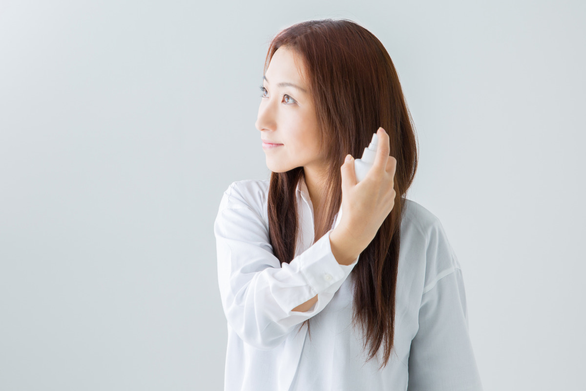 Apply Heat protectant sprays for hair